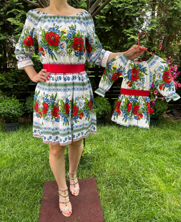 Rochie traditionala pliuri Cosmina [2]