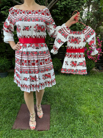 Rochie traditionala pliuri Mariana [2]