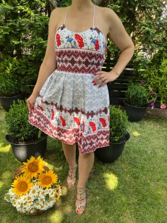 Rochie traditionala pliuri Paula [1]