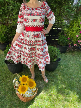 Rochie traditionala volane medie Ines [1]