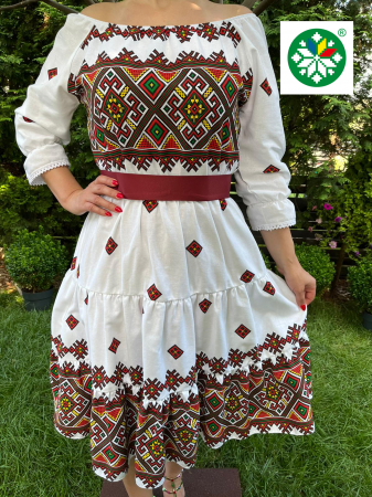 Rochie traditionala volane medie Liliana [2]
