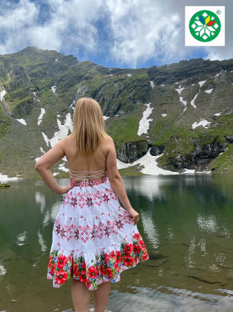 Rochie traditionala volane medie Teea [1]