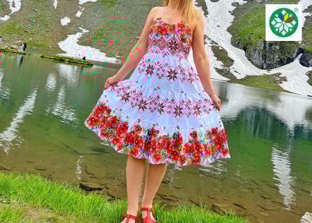 Rochii traditionale - Rochie traditionala volane medie Teea