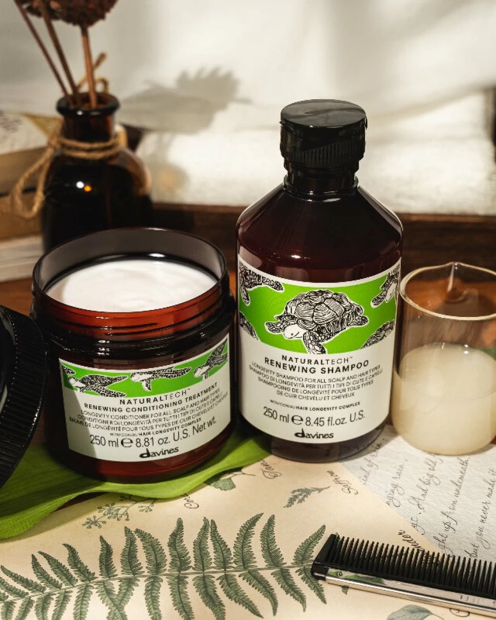 Davines - Renewing Conditioning - Tratament - balsam  revigorant pentru păr si scalp anti-îmbătrânire - pentru toate tipurile de par - 250 ml [5]