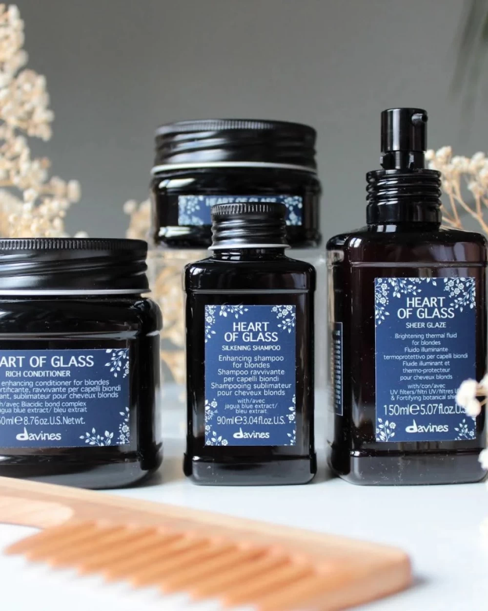 Pachet pentru hidratate si nuantare Davines Heart Of Glass - Sampon 1000 ml - Balsam 1000 ml [4]