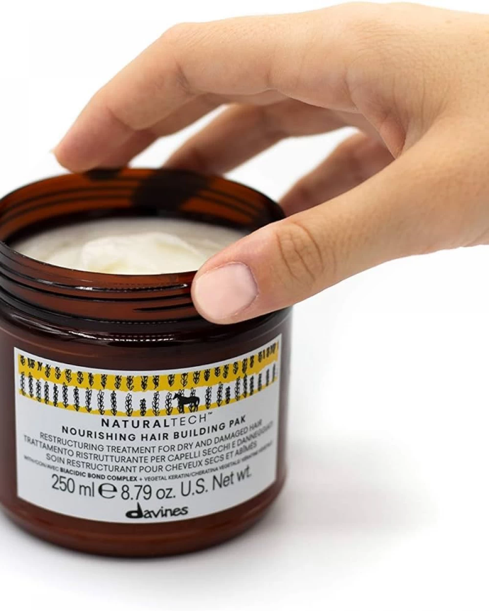 Pachet pentru par deteriorat si fragil Sampon - Tratament - Leave-in - Davines Naturaltech Nourishing Shampoo - 1000 ml - Nourishing Hair Building Pak - 250 ml - Nourishing Keratin Sealer - 100 ml [4]