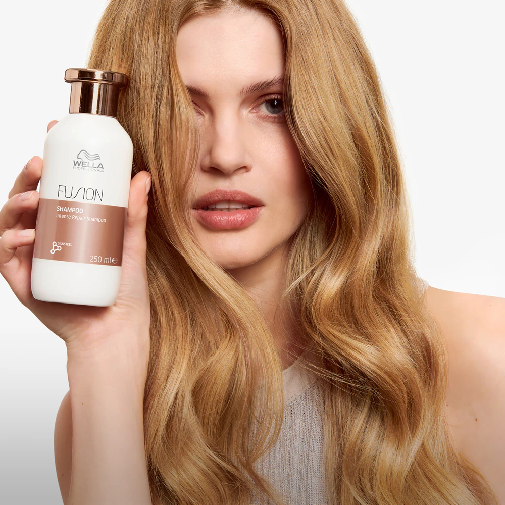 Pachet pentru parul deteriorat - Fusion Intense Repair Shampoo 250 ml - Conditioner 200 ml - Mask 150 ml [5]