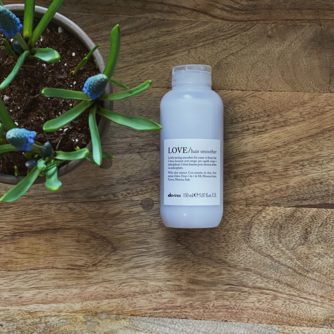 Crema de netezire pentru parul rebel - Love Hair Smoother 150 ml Davines [3]