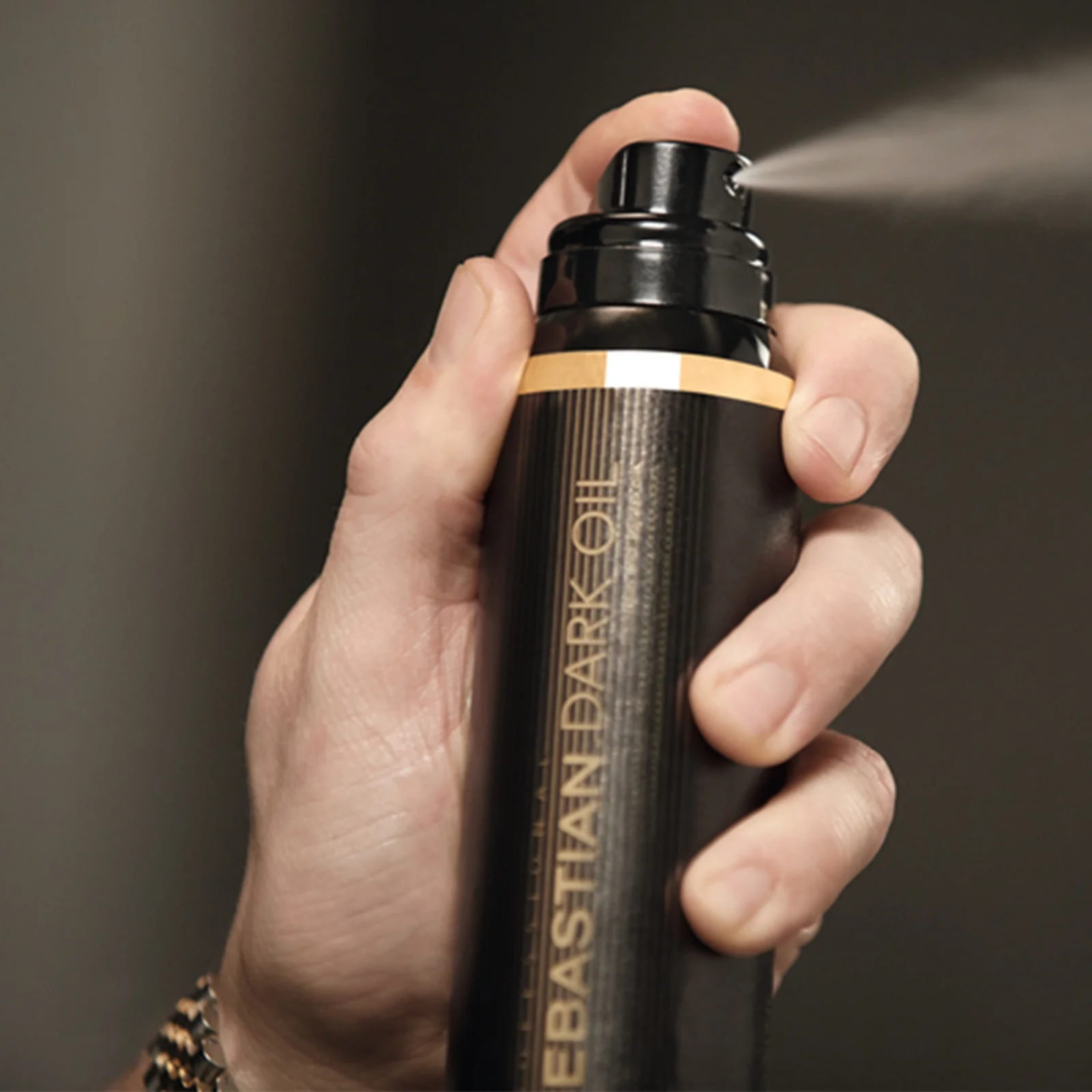 Dark Oil - spray pentru un par stralucitor și catifelat [1]