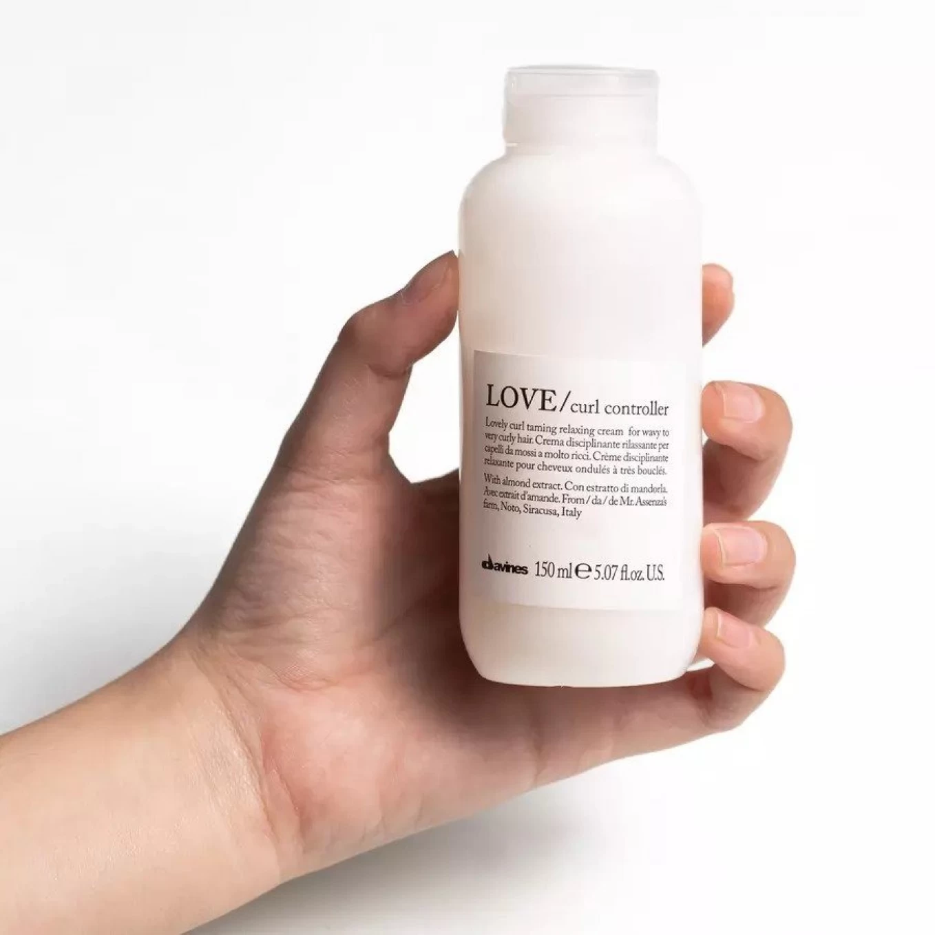 Pachet pentru par cret sau ondulat Davines Love Curl - Sampon 250 ml - Masca 250 ml - Crema leave-in serum 150 ml [6]