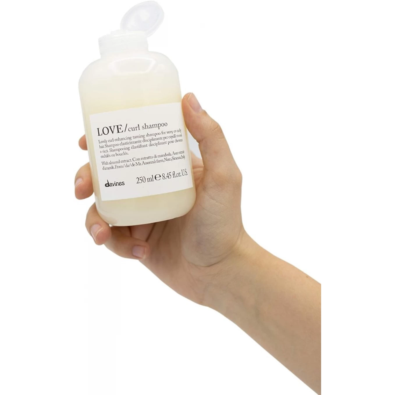 Pachet pentru par cret sau ondulat Davines Love Curl - Sampon 250 ml - Masca 250 ml - Crema leave-in serum 150 ml [3]