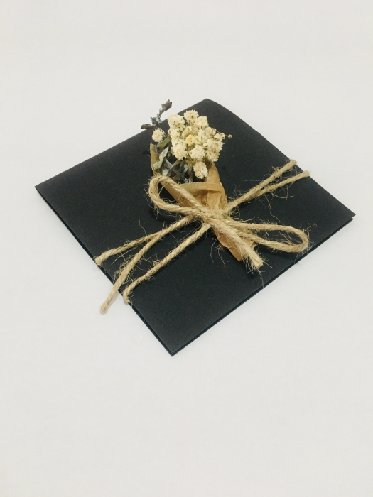 Felicitare Black flori uscate [3]