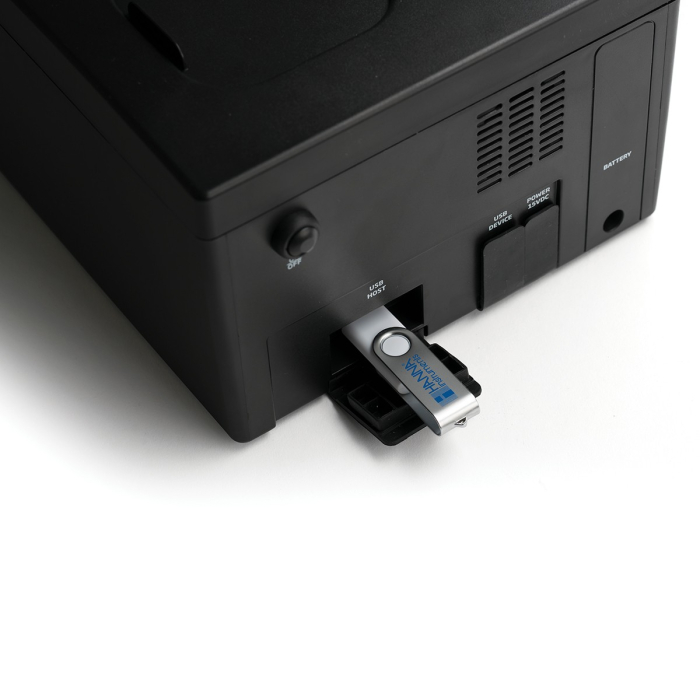 iris Spectrofotometru de laborator si portabil, acumulator pentru 800 de teste pe teren [5]