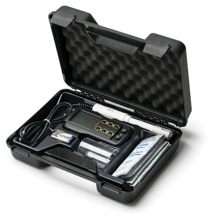 Multiparametru clasic pH/EC/TDS/Temperatura cu CAL Check™ , interval: pH 0,0 până la 14,0 pH; EC 0,00 până la 4,00 mS/cm; TDS 0 până la 1999 ppm (mg/L) [3]