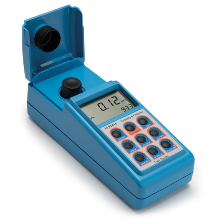 Turbiditate - Turbidimetru portabil și mod masurare clor liber/total conform EPA cu tehnologia Fast Tracker™; Interval de la 0,00 la 9,99; 10,0 până la 99,9 și 100 până la 1000 NTU, Cl₂ liber 0,00 până la 5,00 mg/L