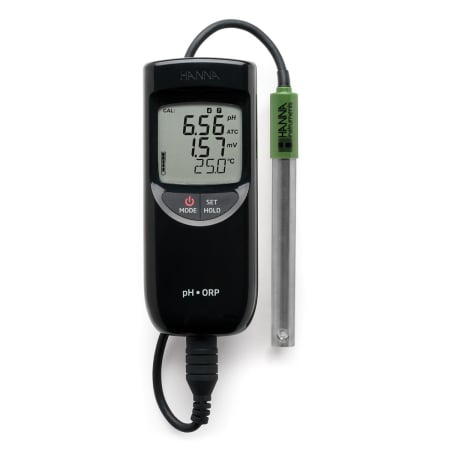 Instrument portabil, rezistent la apă, pentru pH/ORP/Temperatura cu Sensor Check™ [1]