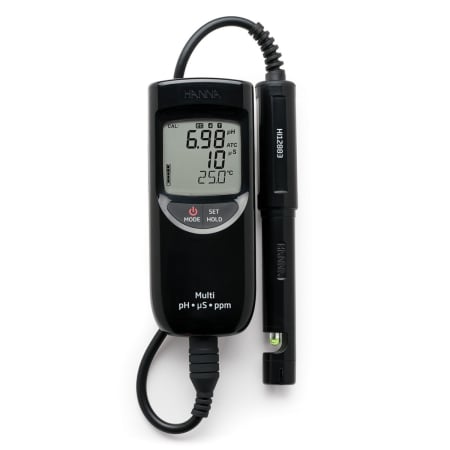 Multiparametru portabil, rezistent la apă, pH/EC/TDS cu domeniu mic (de la 0 la 3999 µS/cm, de la 0 la 2000 ppm) [1]