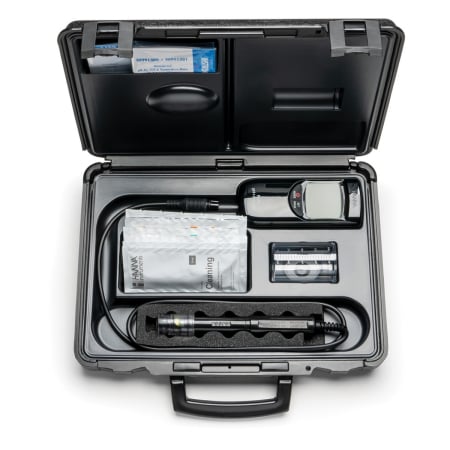 Multiparametru portabil, rezistent la apă, pH/EC/TDS (de la 0,00 la 20,00 mS/cm, de la 0,00 la 10,00 ppt) [2]