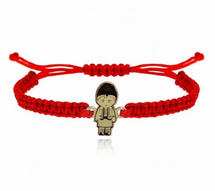 Bratara reglabila cu snur rosu si pandantiv baietel din argint 925 placat cu aur 24K [1]