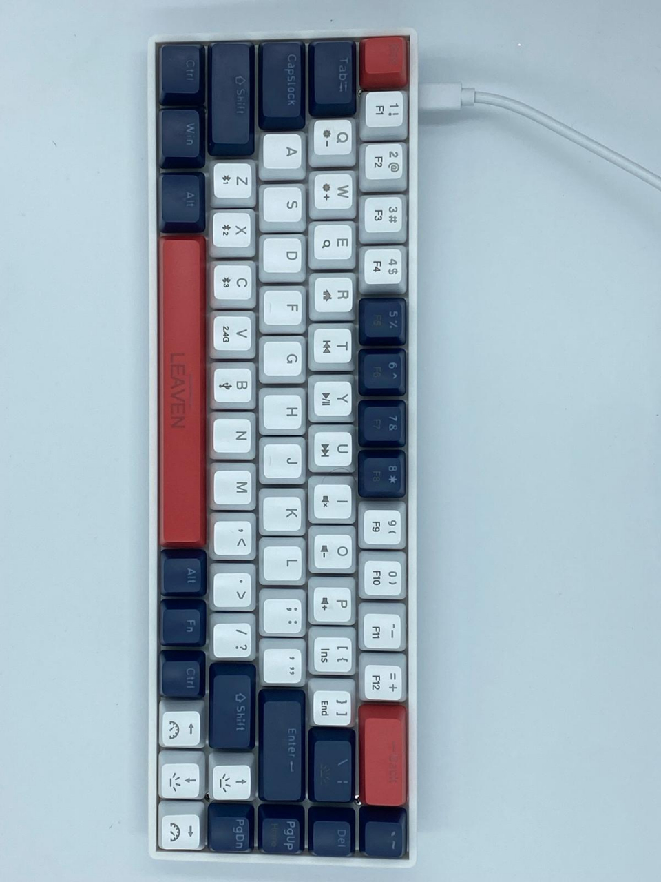 Tastatura Mecanica pentru Gaming, Leaven H68, Iluminare Rainbow LED, Compatibila Windows, Android si iOS, 3 moduri de conectare Wireless 2,4g, Bluetooth 5,1 si USB [3]