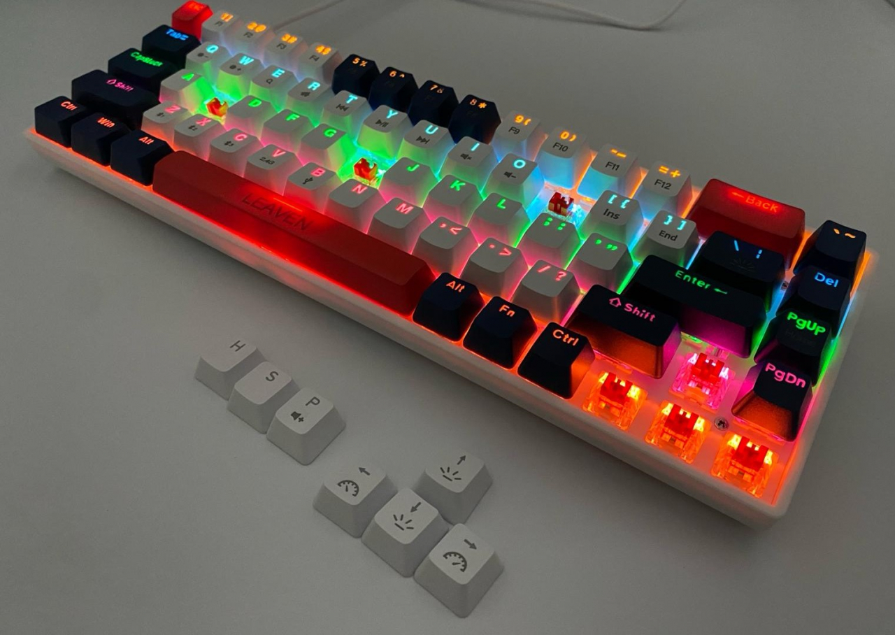 Tastatura Mecanica pentru Gaming, Leaven H68, Iluminare Rainbow LED, Compatibila Windows, Android si iOS, 3 moduri de conectare Wireless 2,4g, Bluetooth 5,1 si USB [8]