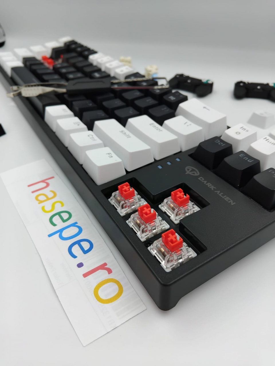 Tastatura Mecanica pentru Gaming, Leaven K710 E-sports, Iluminare RGB, Compatibila Windows si MAC, USB Type C [6]