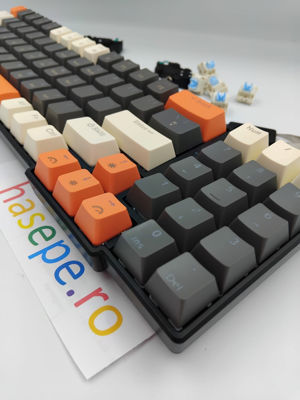 Tastatura Mecanica pentru Gaming, Leaven K780 78 E-Sports, Iluminare RGB, Compatibila Windows si MAC, USB Type C [10]