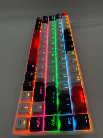 Tastatura Mecanica pentru Gaming, Leaven H68, Iluminare Rainbow LED, Compatibila Windows, Android si iOS, 3 moduri de conectare Wireless 2,4g, Bluetooth 5,1 si USB [5]