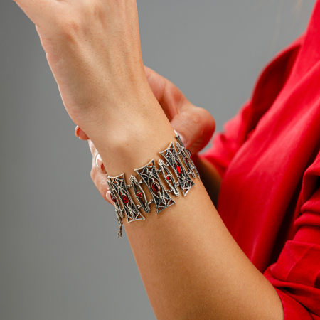 BRĂȚĂRI - Astghik