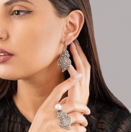 CERCEI FĂRĂ PIETRE - Araratian