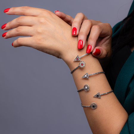 BRĂȚĂRI - Săgeata Zeiței - Ed. Solaris