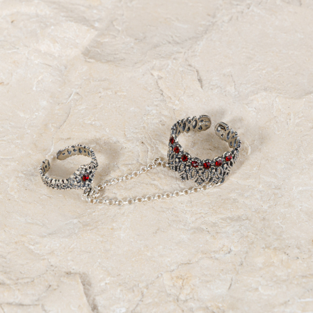 INELE CU LANȚ - Manușak