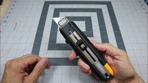 Cuțit multifuncțional ToughBuilt – Utility Knife & Scraper 2-în-1 [1]