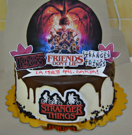 Torturi personalizate - Tort Stranger Things