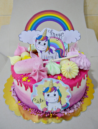 Torturi personalizate - Tort Cute Unicorn