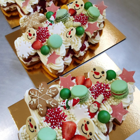 Craciun - Tort Bradut Craciun | Hedonic Sweets