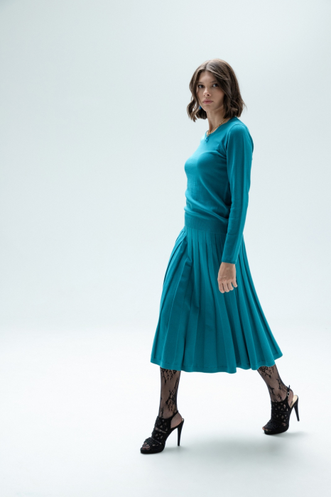 COMPLEU TRICOTAT BLUZA DAMA CLASICA SI FUSTA EVAZATA CU PLIURI ML153F165 [2]