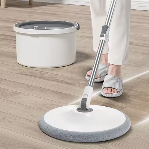 Set de mop rotativ cu galeata, storcator, mop rotund cu microfibra, 2 lavete incluse, Gri / Alb [2]