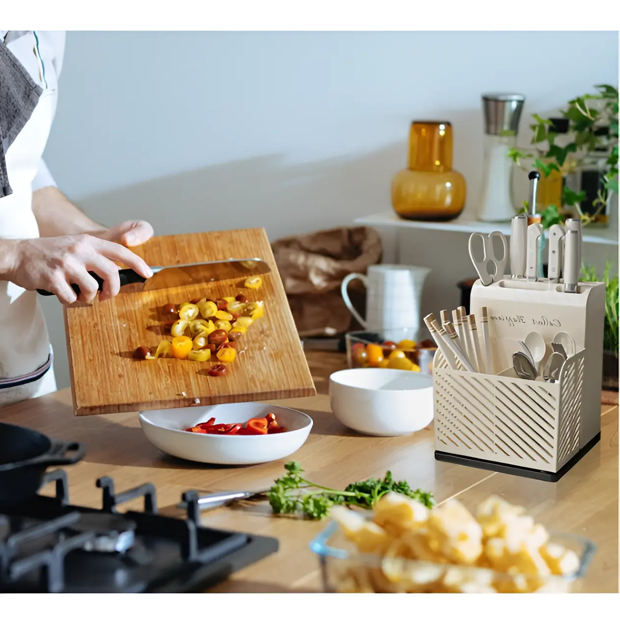 Suport pentru ustensile de bucatarie, tacamuri, compartimente diferite, tavita pentru scurgerea apei, din plastic, Crem, 21 x 16 x 15 cm [4]