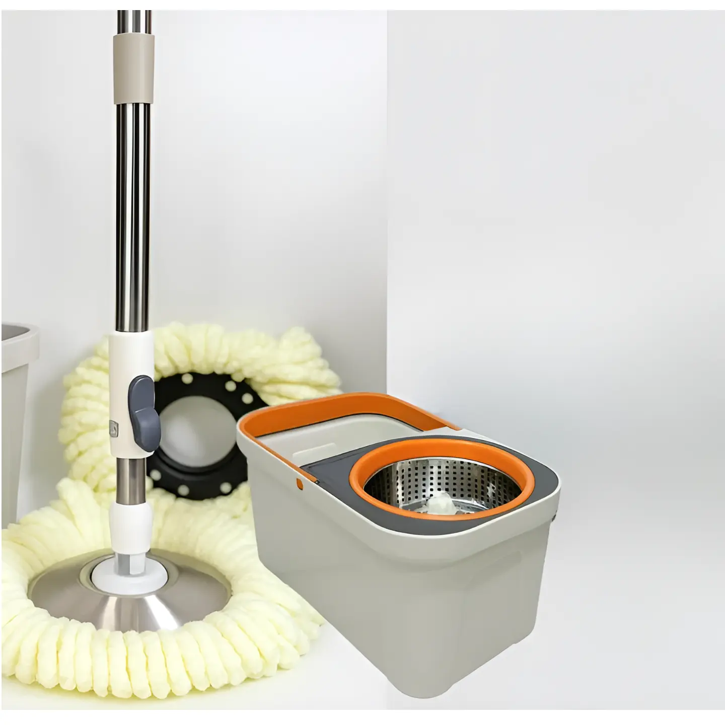 Curățenie - Set mop rotativ cu galeată și storcător centrifugă, Portocaliu/Gri, 10L, 2 lavete incluse