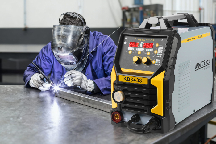 Aparat Invertor de sudura MIGMAG, MMA, Lift-TIG, 250A, 0,6-1,2mm sarma flux cu gaz sau fara CO2 (KD3433) [19]