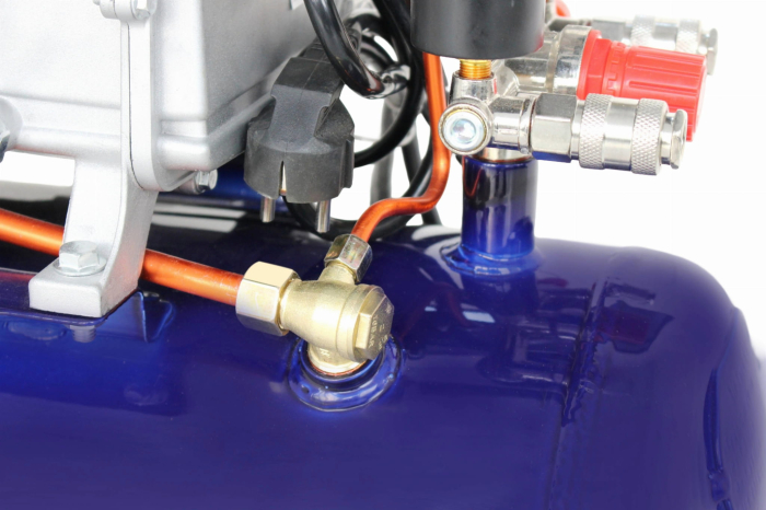 Compresor cu ulei 24L, 2800W, 205 l/min, 8 bar, 230V, 2880 rpm (KD4050) [7]