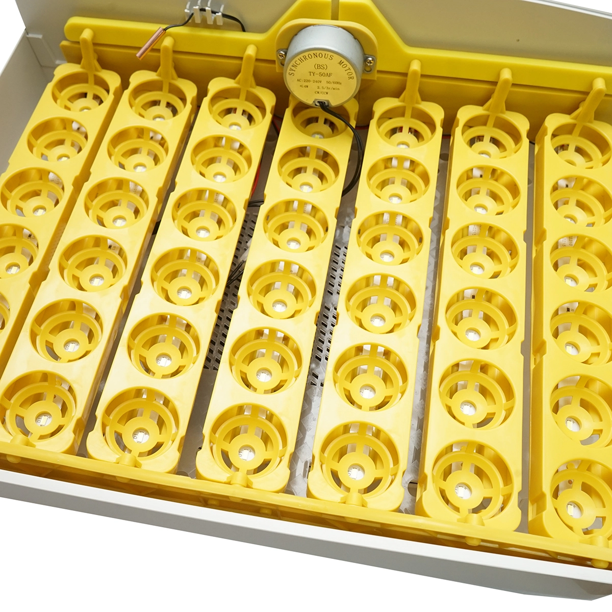 Incubator automat 32 oua 220V cu rotire automata, control temperatura, umiditate, afisaj digital, tava iluminata LED (DISPM62) [3]