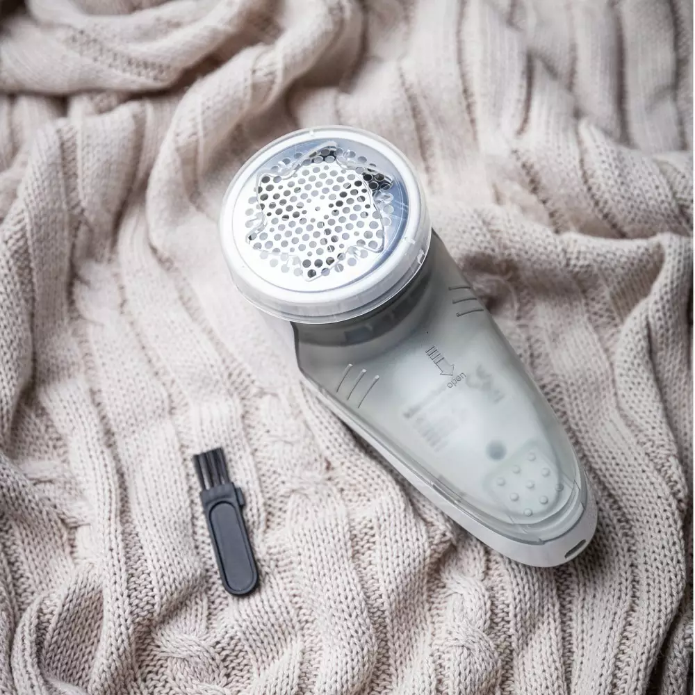 Indepartator de scame reincarcabil alb si gri (KB-7804) [8]