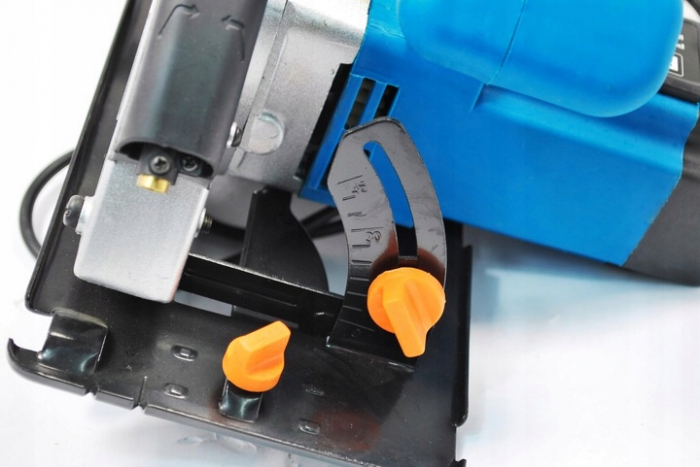 Fierastrau circular de mana 2600W cu disc 185mm (42351) [4]