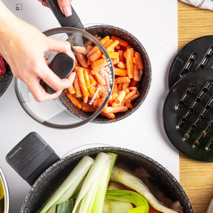 Set de oale si tigai cu strat antiaderent, 12 piese 6 vase, 4 capace, 2 suporturi, negru (KB-7830) [35]