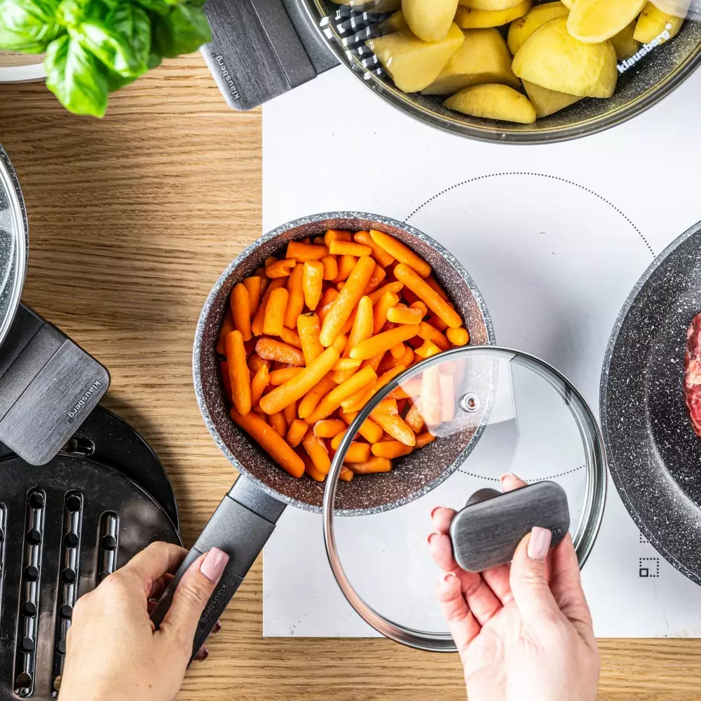 Set vase de gatit 12 piese cu invelis antiaderent 4 oale, 2 tigai, 4 capace si suporturi termorezistente (KB-7832) [14]