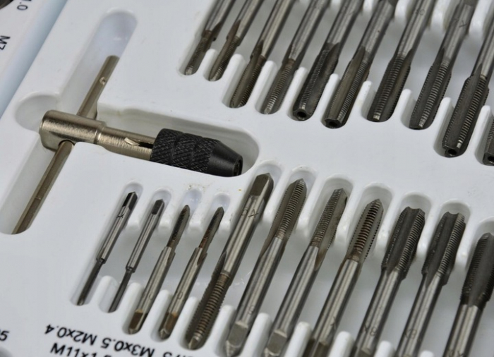 Trusa set tarozi si filiere 110 piese M2 - M14 M16 M18 (S10290) [9]