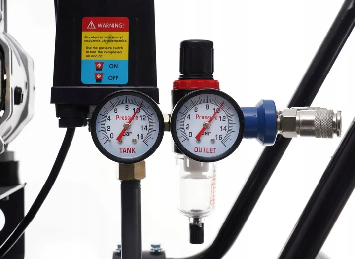 Compresor aer 200l 10bar fara ulei  + furtun cauciuc pneumatic compresor aer 20m + masina aparat pneumatic tencuit pereti cu 8 duze  (TA3395+KD1467+TA1472) [5]