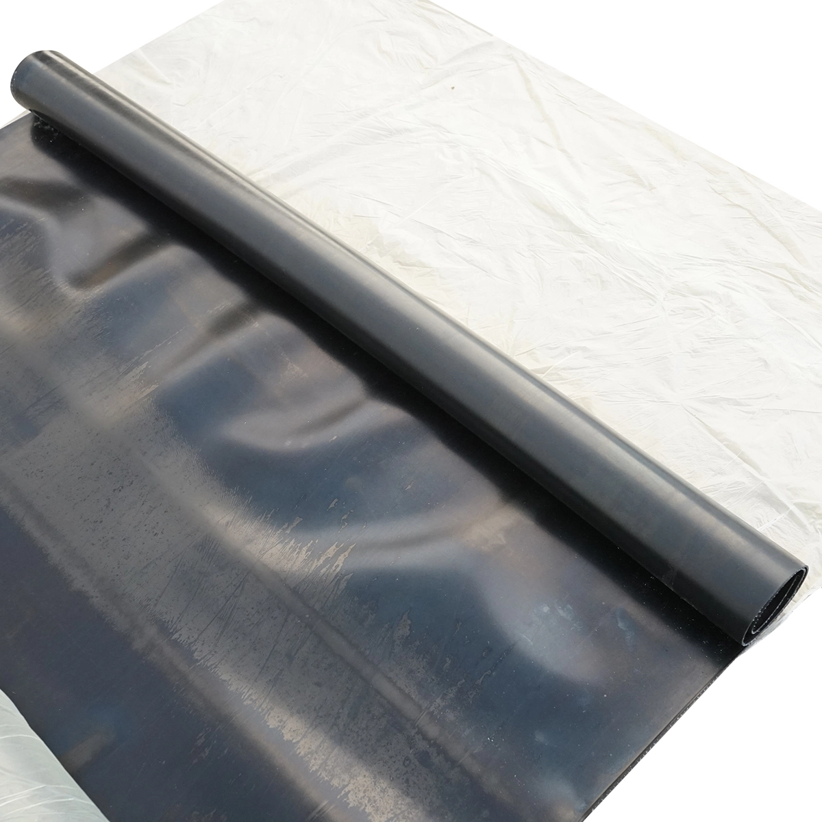 Covor cauciuc SBR+NR cu insertie textila si fara striatie LIS 2x1200x10000mm L=10m; l=1,2m; G=2mm  (DISCV11) [3]